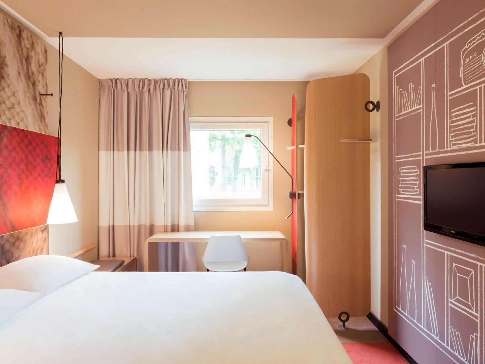 Ibis Poznan Polnoc Hotell Suchy Las Eksteriør bilde