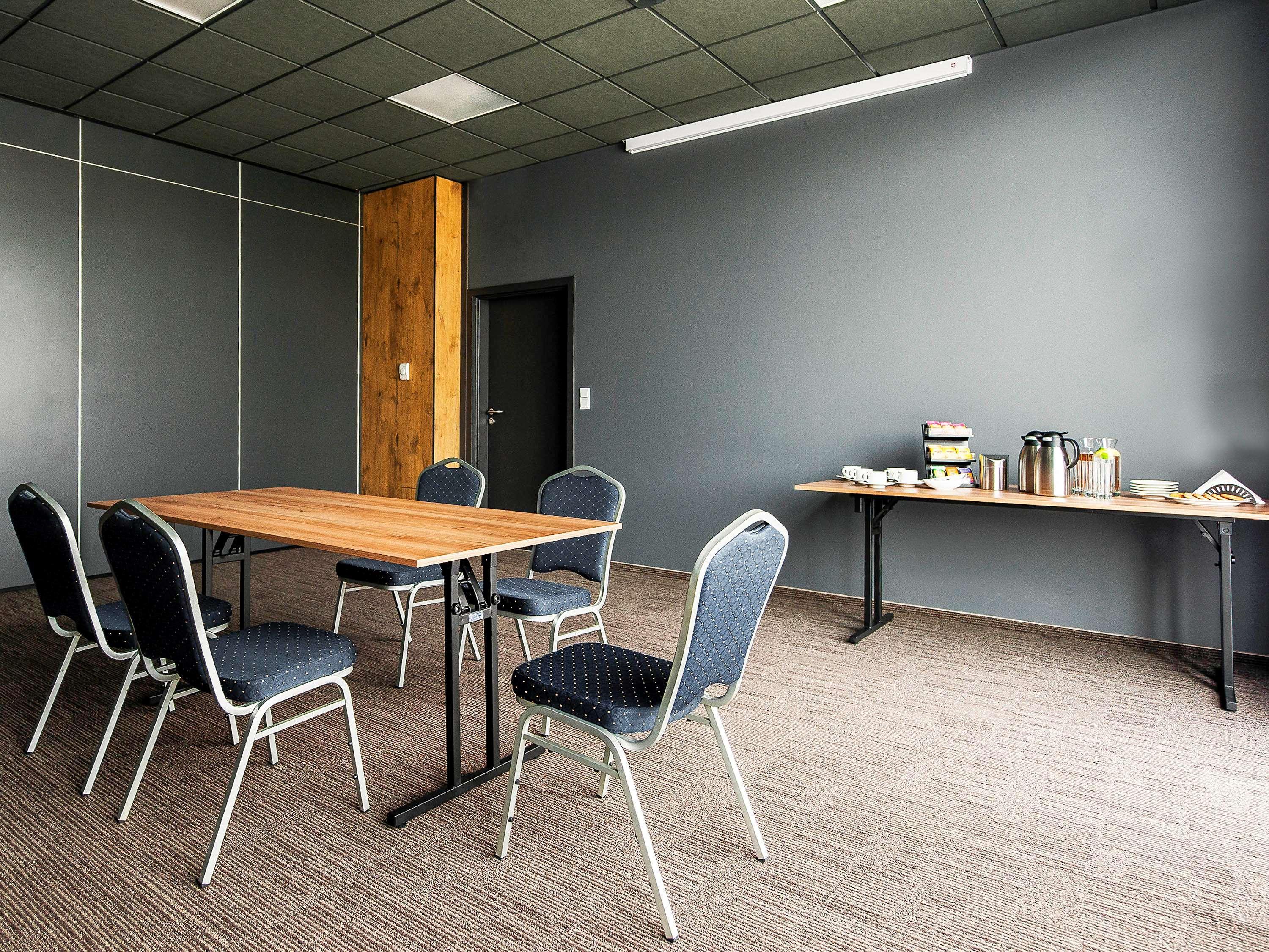Ibis Poznan Polnoc Hotell Suchy Las Eksteriør bilde
