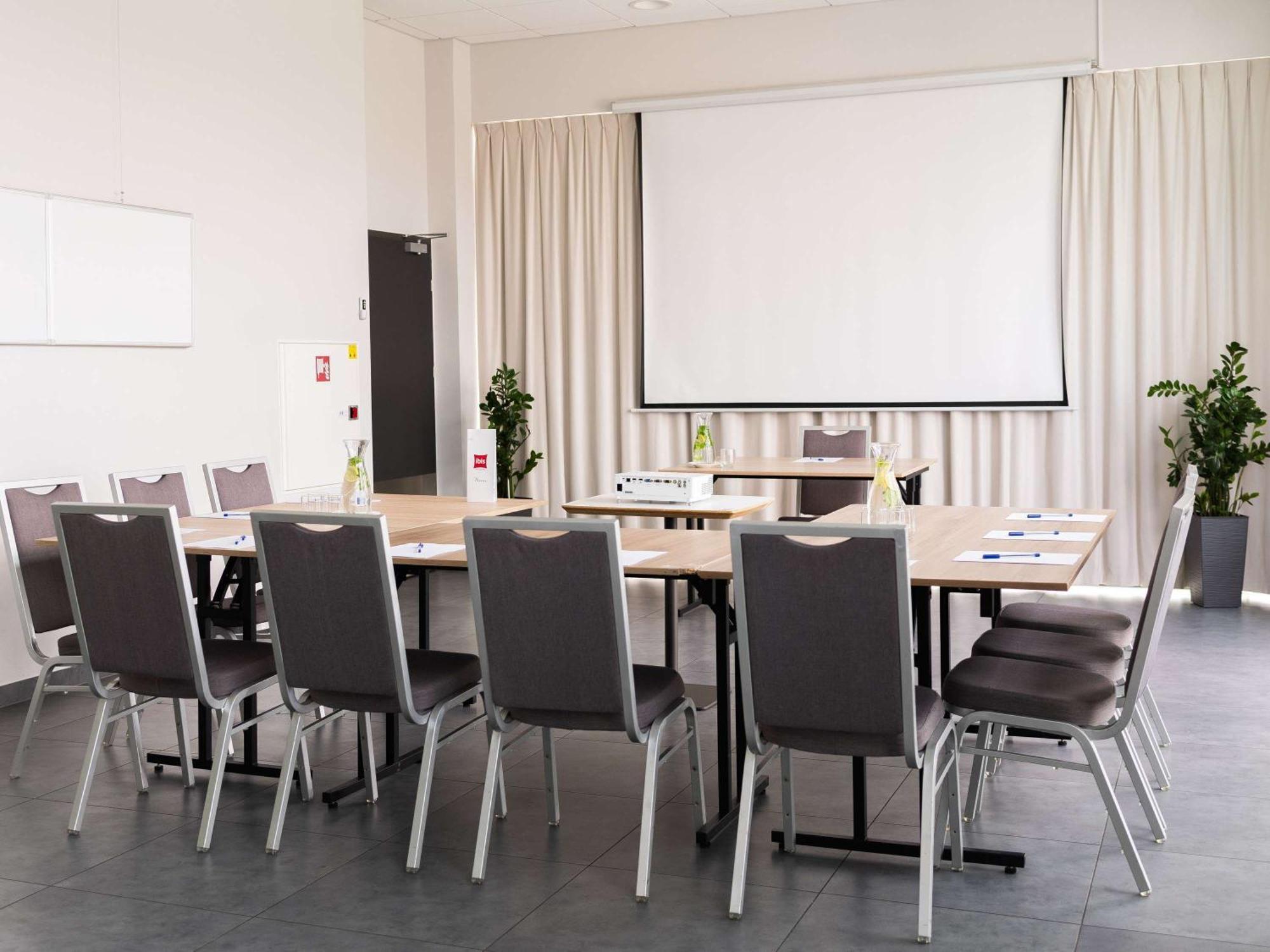 Ibis Poznan Polnoc Hotell Suchy Las Eksteriør bilde
