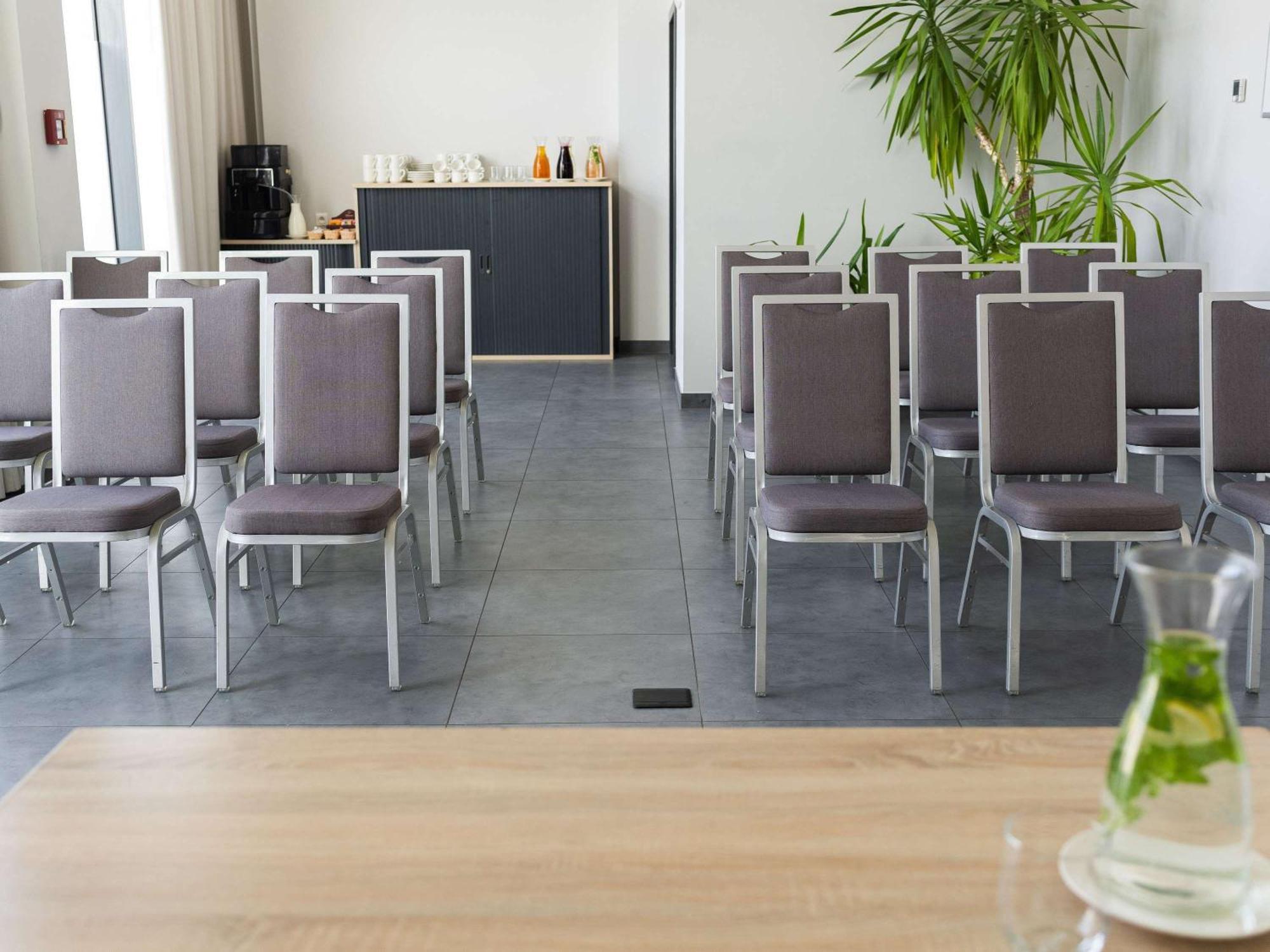 Ibis Poznan Polnoc Hotell Suchy Las Eksteriør bilde