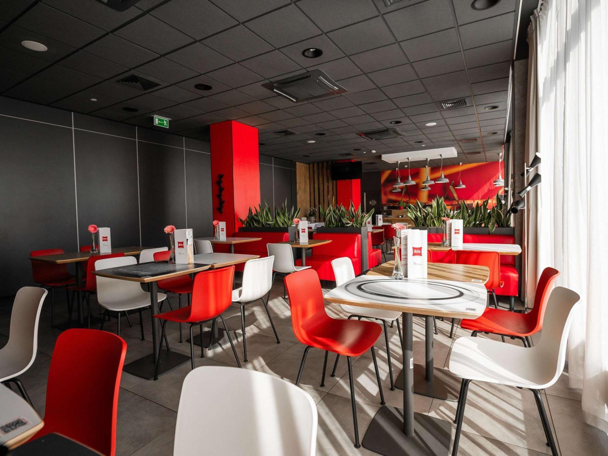 Ibis Poznan Polnoc Hotell Suchy Las Eksteriør bilde