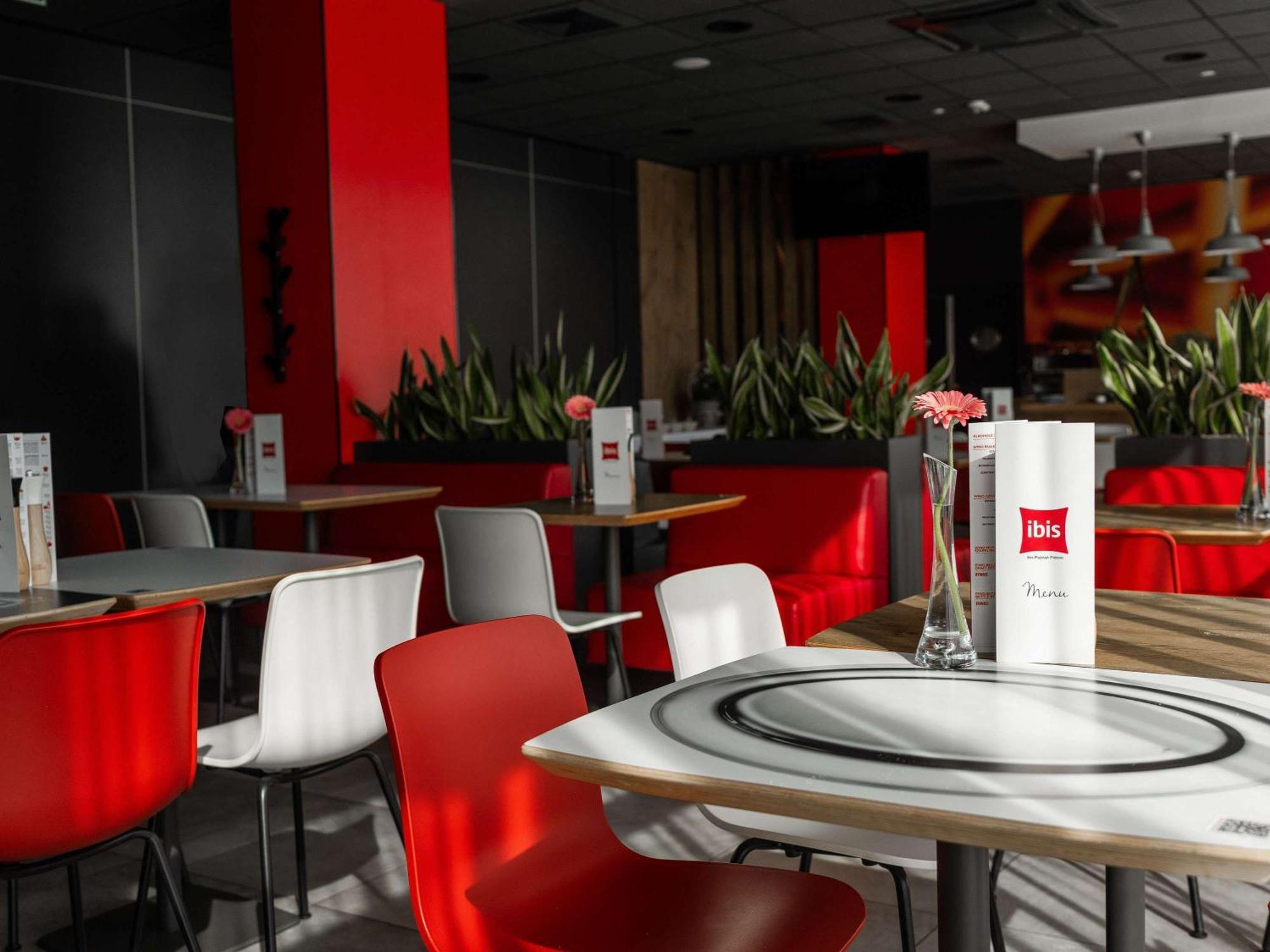 Ibis Poznan Polnoc Hotell Suchy Las Eksteriør bilde