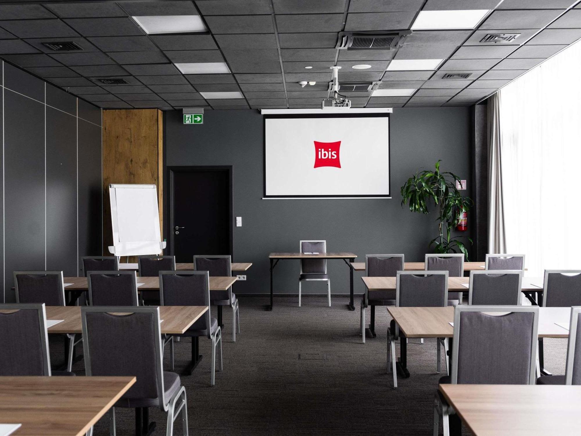 Ibis Poznan Polnoc Hotell Suchy Las Eksteriør bilde